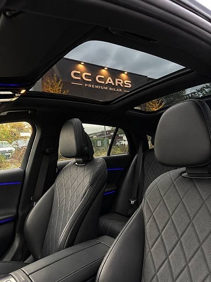 Mercedes-Benz E300 15 of 17