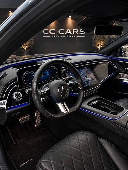 Mercedes-Benz E300 10 of 17