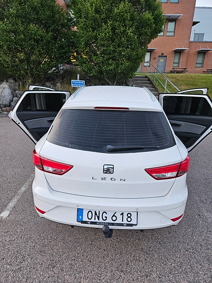 Seat Leon 9 of 13