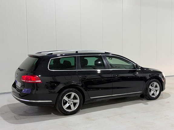 Volkswagen Passat 4 of 13