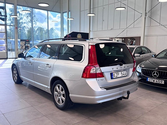 Volvo V70 5 of 18