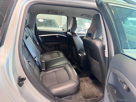 Volvo V70 9 of 18