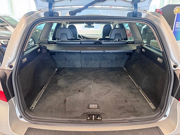 Volvo V70 18 of 18