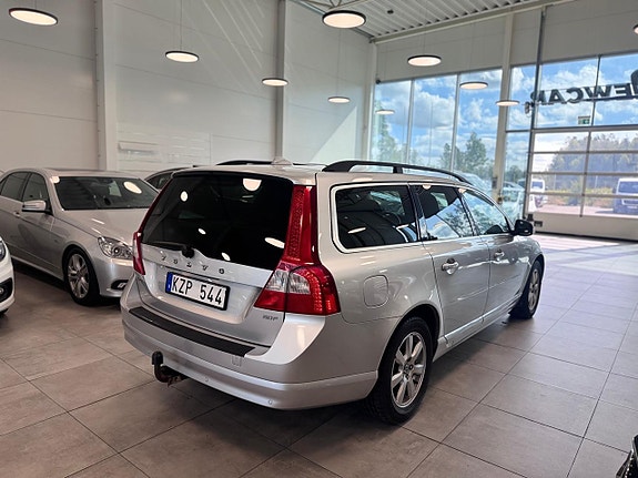 Volvo V70 8 of 18