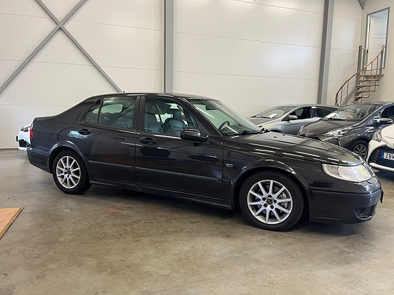 Saab 9-5 3 of 14