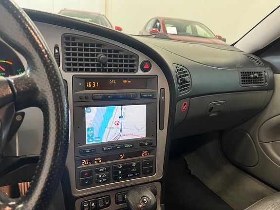 Saab 9-5 11 of 14