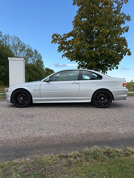 BMW 330Ci 4 of 7