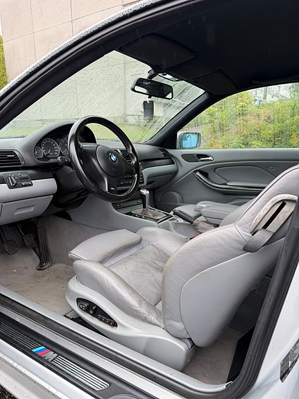 BMW 330Ci 6 of 7