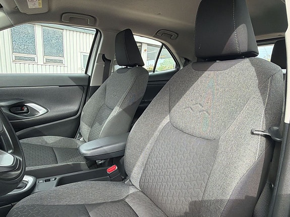 Toyota Yaris Cross 17 of 25