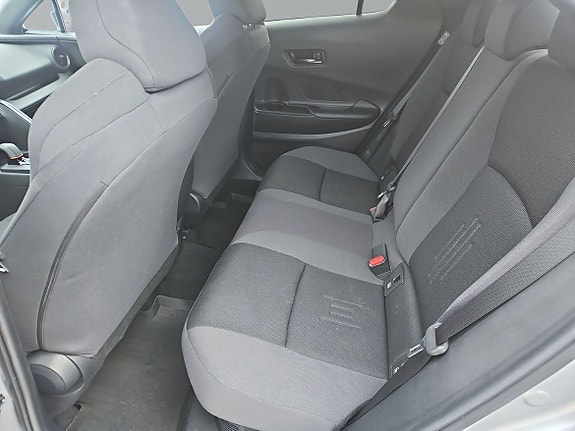 Toyota C-HR 9 of 12