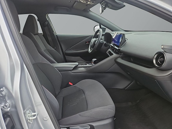 Toyota C-HR 8 of 12