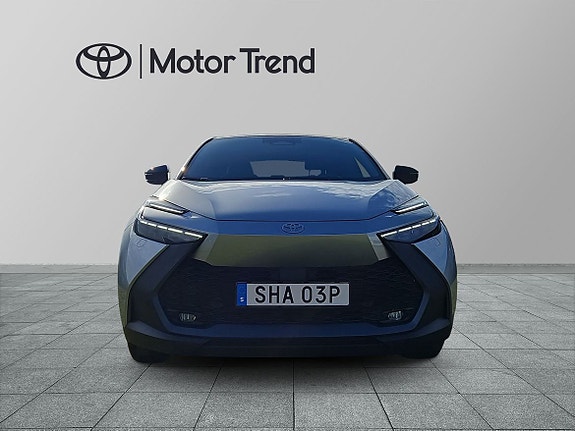 Toyota C-HR 6 of 14