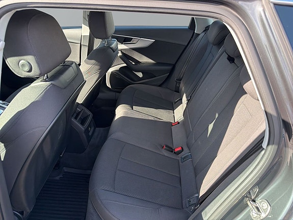 Audi A4 8 of 24
