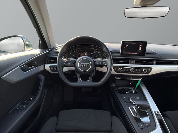 Audi A4 10 of 24