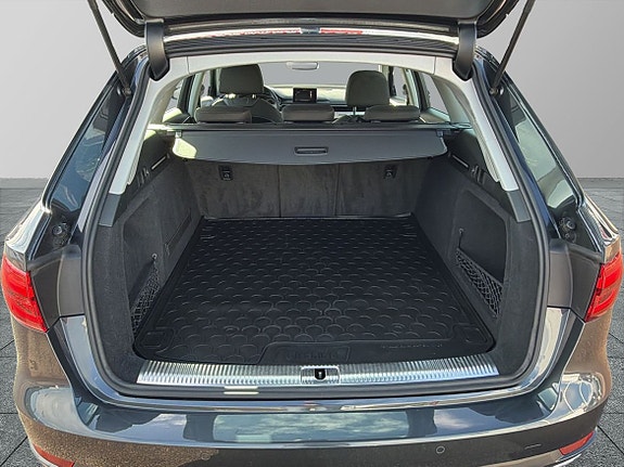 Audi A4 11 of 24