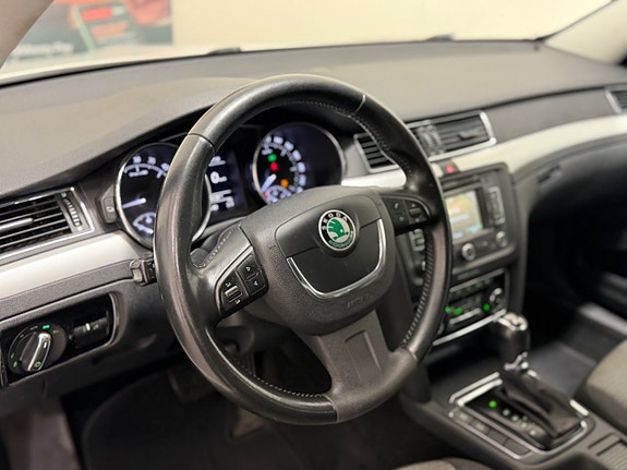 Skoda Superb 5 of 17