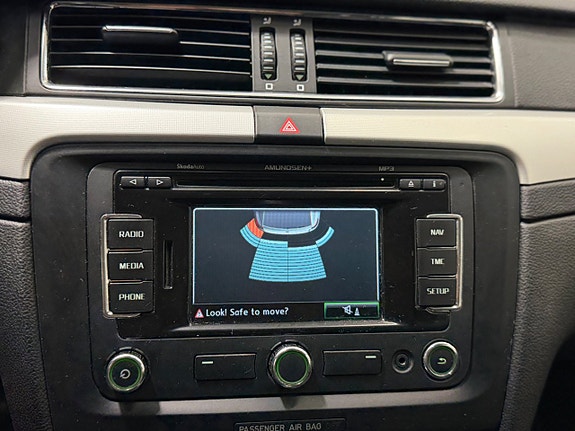 Skoda Superb 15 of 17