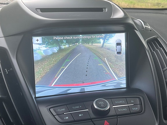 Ford Kuga 10 of 16
