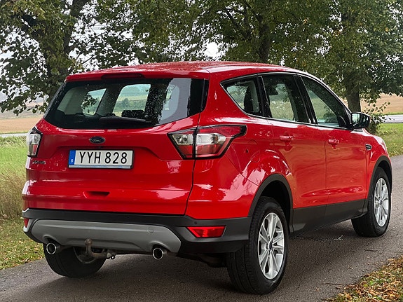 Ford Kuga 4 of 16