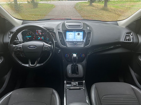 Ford Kuga 9 of 16