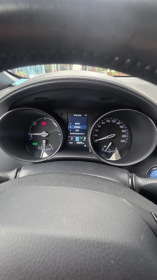 Toyota C-HR 10 of 18