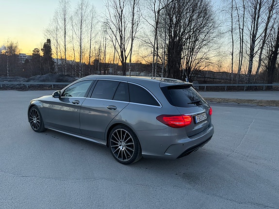 Mercedes-Benz C220 8 of 15