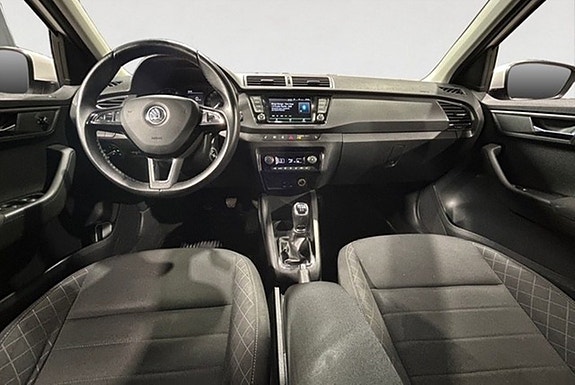 Skoda Fabia 11 of 18