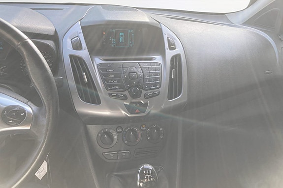 Ford Transit Connect 5 of 8