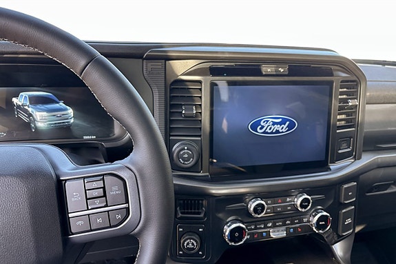 Ford F-150 5 of 6
