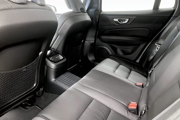 Volvo V60 8 of 9