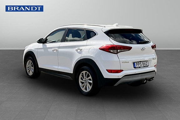 Hyundai Tucson 2 of 9