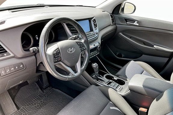 Hyundai Tucson 5 of 9