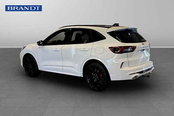 Ford Kuga 2 of 9