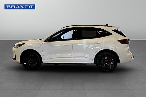 Ford Kuga 3 of 9