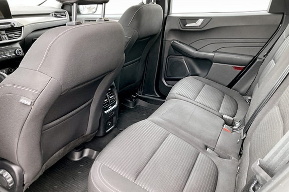 Ford Kuga 8 of 9