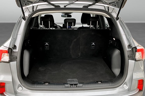Ford Kuga 9 of 9