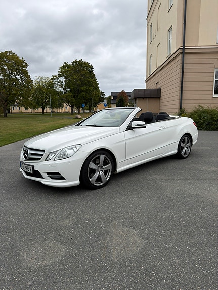 Mercedes-Benz E200 5 of 12