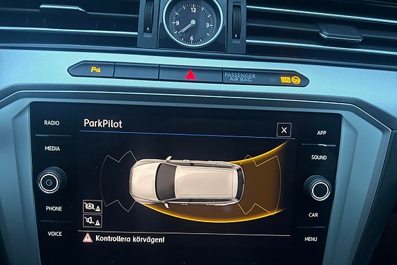 Volkswagen Passat 21 of 21
