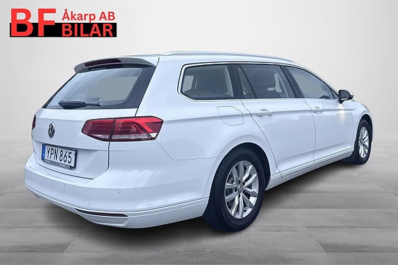 Volkswagen Passat 6 of 21