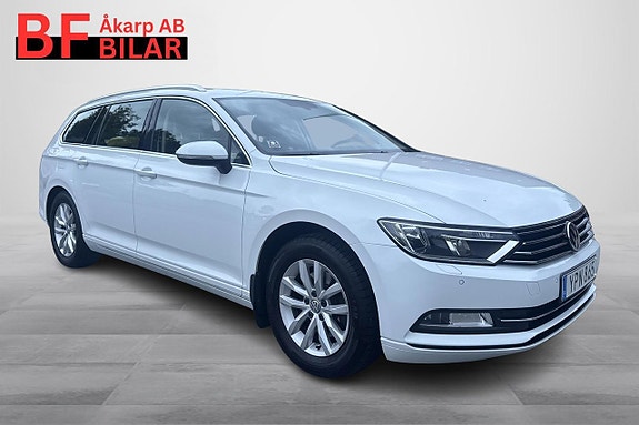 Volkswagen Passat 11 of 21