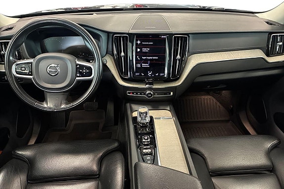 Volvo XC60 10 of 24