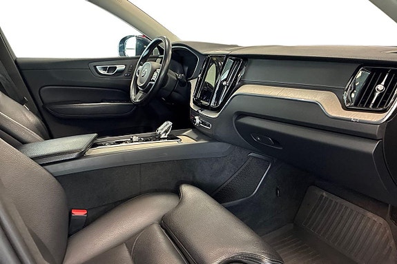 Volvo XC60 7 of 24