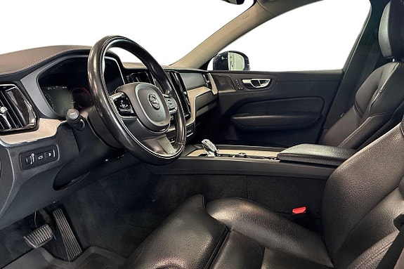 Volvo XC60 14 of 24