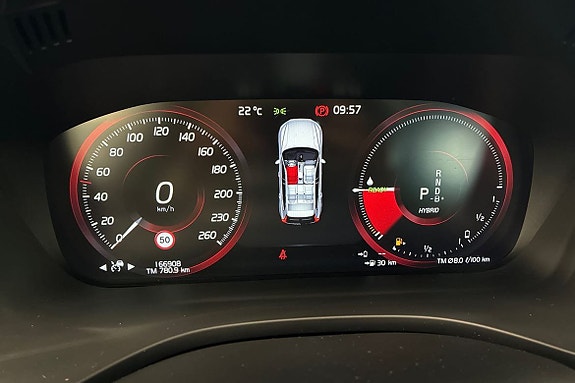 Volvo XC60 16 of 24