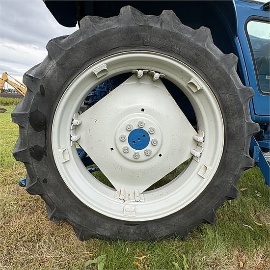 Ford 6610 - Dual Power-system - Q-cab kabine 24 of 25