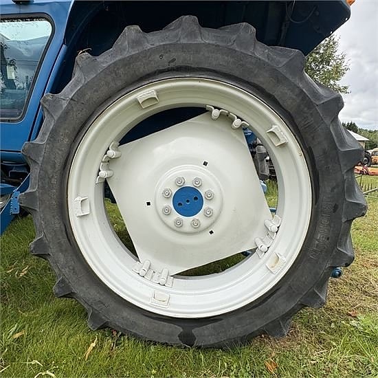 Ford 6610 - Dual Power-system - Q-cab kabine 23 of 25