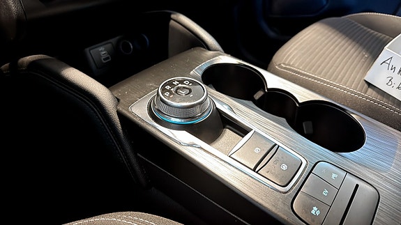 Ford Kuga 16 of 16