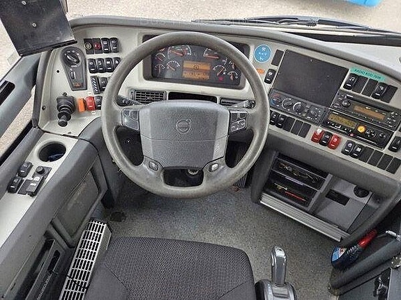 Volvo 9700S NL B11R 9 of 10