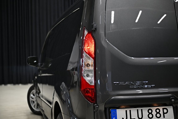 Ford Transit Connect 11 of 27