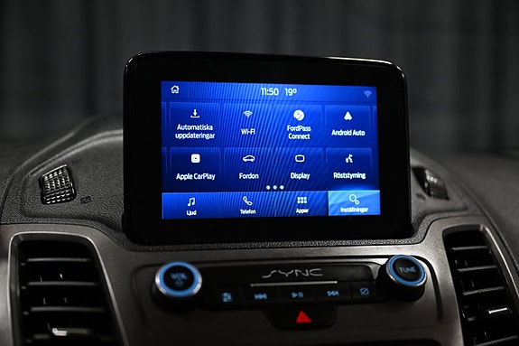 Ford Transit Connect 19 of 27